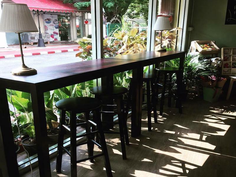 Folk Poshtel Silom Bed & Breakfast Bangkok Exterior photo