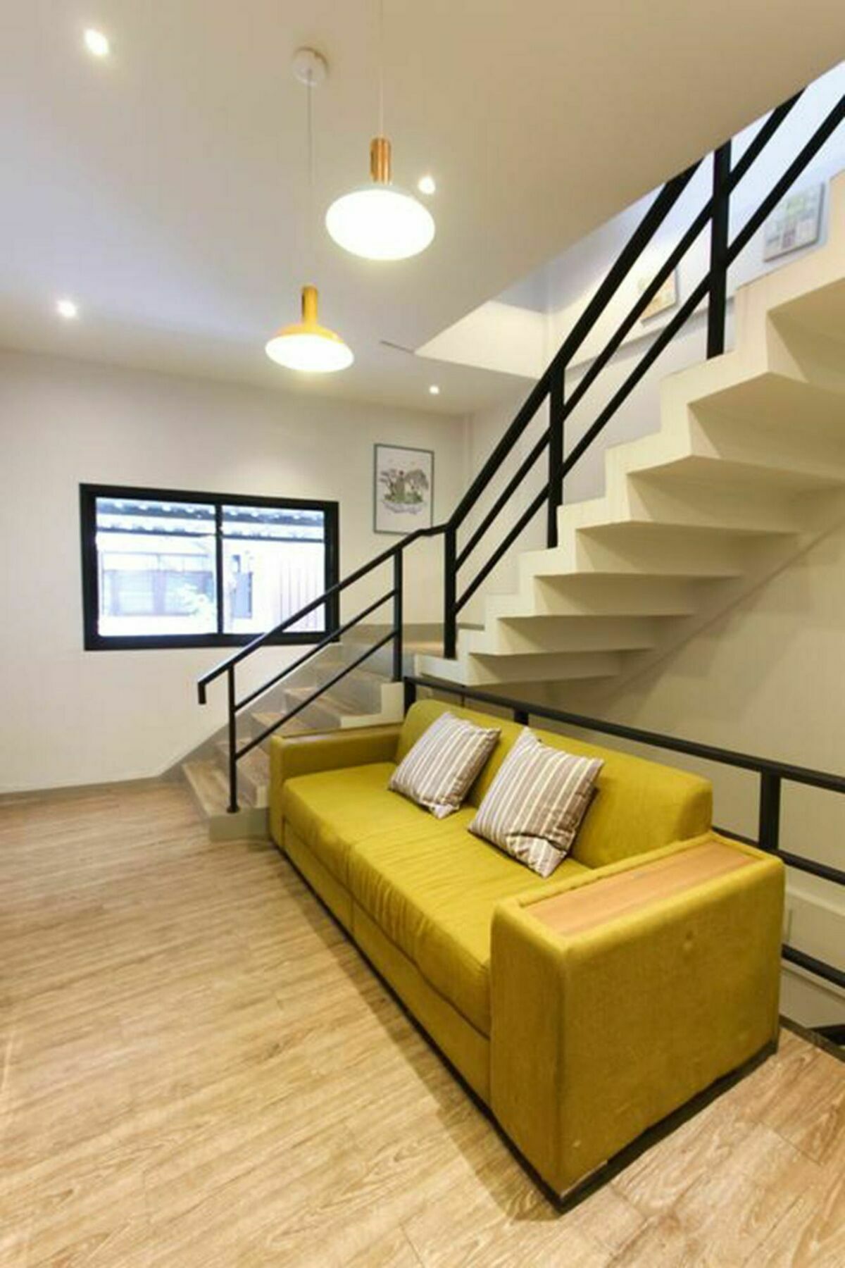 Folk Poshtel Silom Bed & Breakfast Bangkok Exterior photo