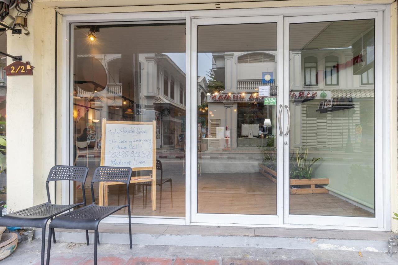 Folk Poshtel Silom Bed & Breakfast Bangkok Exterior photo