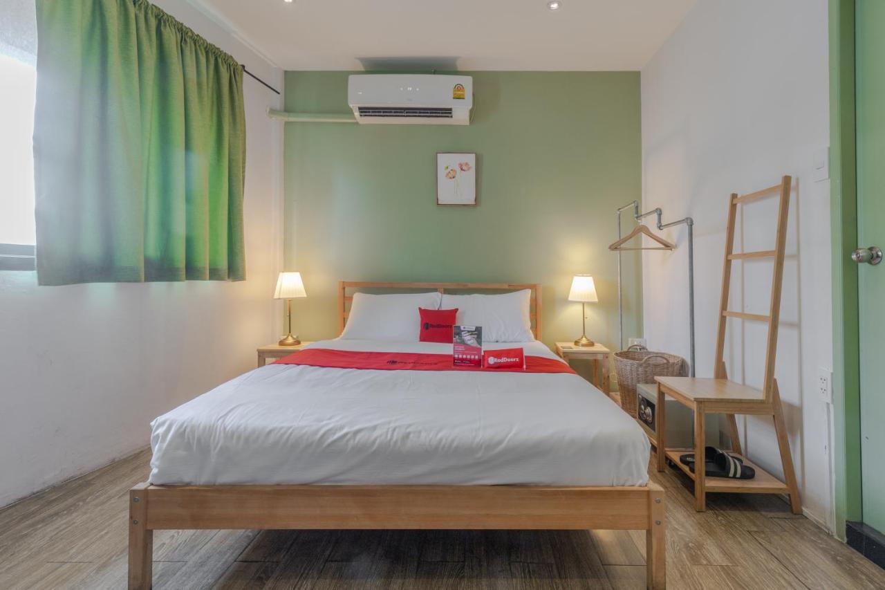 Folk Poshtel Silom Bed & Breakfast Bangkok Room photo
